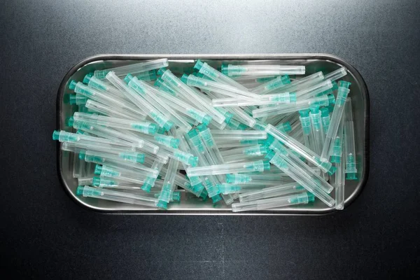 Group Needles Syringe Metal Tray — Stock Photo, Image