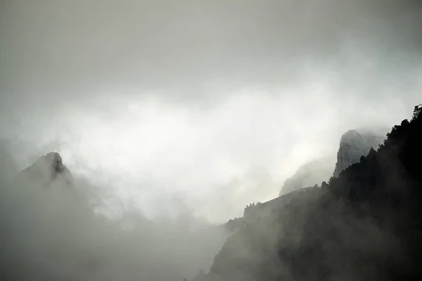 Szczyt Nazwie Jako Tozal Del Mallo Pyrenees Dolinie Parku Narodowego — Zdjęcie stockowe
