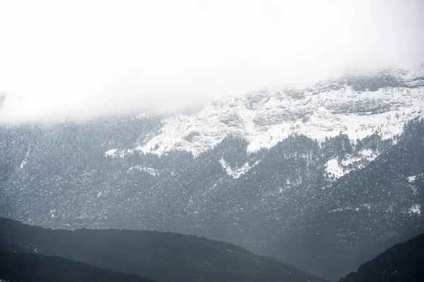 ピレネー山脈 アラゴン州 ウエスカ スペインで Oroel — ストック写真