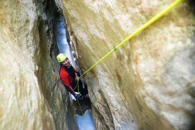 Kanyoning Gorgonchon Kanyon, Guara Dağları, Huesca Eyaleti, Aragon, İspanya.
