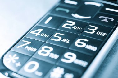 Eski bir cep telefonu Close-up.