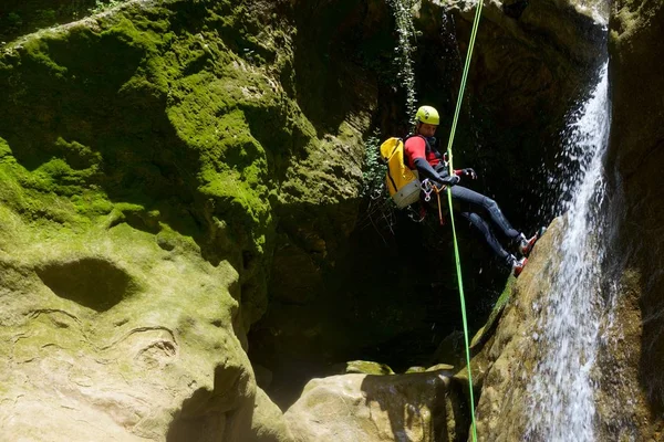 Kanyoning Fago Kanyon, Pyrenees, Huesca Eyaleti, Aragon İspanya içinde.