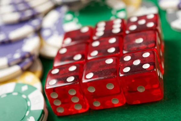 Casino Chips Dices Green Felt — Stock Photo, Image