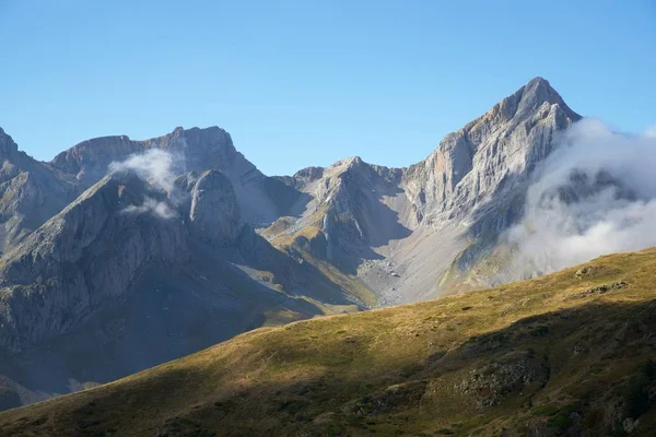 Csúcsok Oza Völgyben Pireneusokban Spanyolország — Stock Fotó