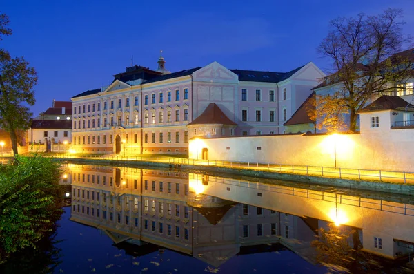 Vista Atardecer Edificio Histórico Casco Antiguo Ceske Budejovice República Checa — Foto de Stock