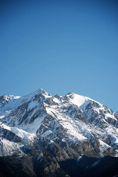 Snowy Szczyt Dolinie Tena Aragon Huesca Hiszpania — Zdjęcie stockowe