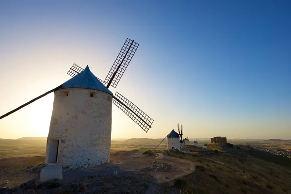 Wiatraki Consuegra Prowincja Toledo Kastylia Mancha Hiszpania — Zdjęcie stockowe