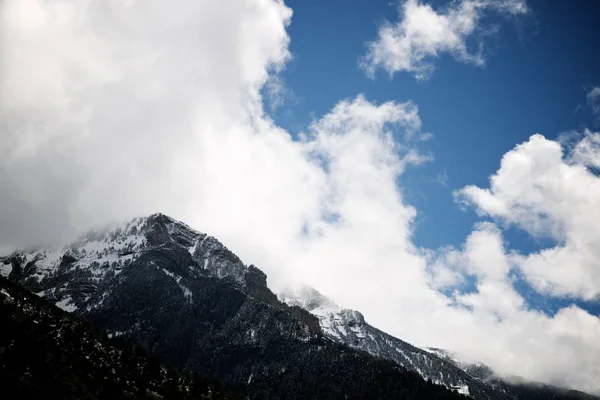 Χιονισμένες Κορυφές Στην Κοιλάδα Κανφράνκ Πυρηναία Huesca Αραγονία Ισπανία — Φωτογραφία Αρχείου