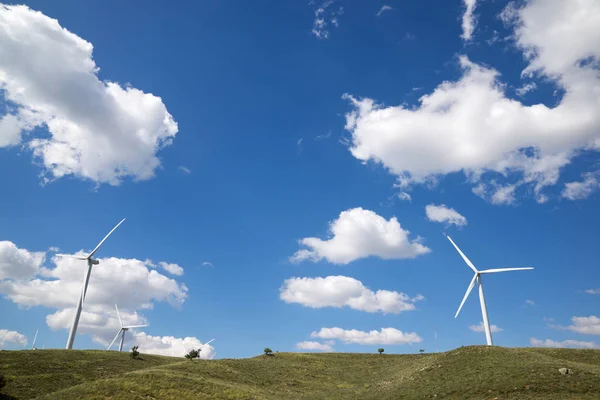 スペインのソリア州 カスティーリャ レオン州の電力生産のための風車 — ストック写真