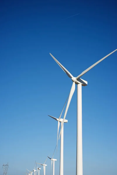 風力発電用風車ザラゴザ州アラゴンスペイン — ストック写真