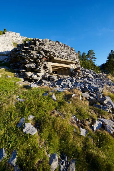 Bunker in de Pyreneeën — Stockfoto