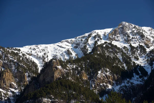 Winter in de Pyreneeën — Stockfoto