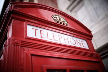 İngiliz telefon kulübesi