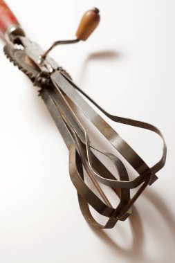 Eski çırpma teli görünümü