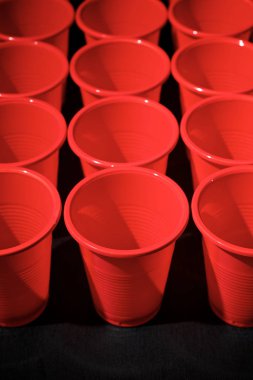 Plastik bardak içme