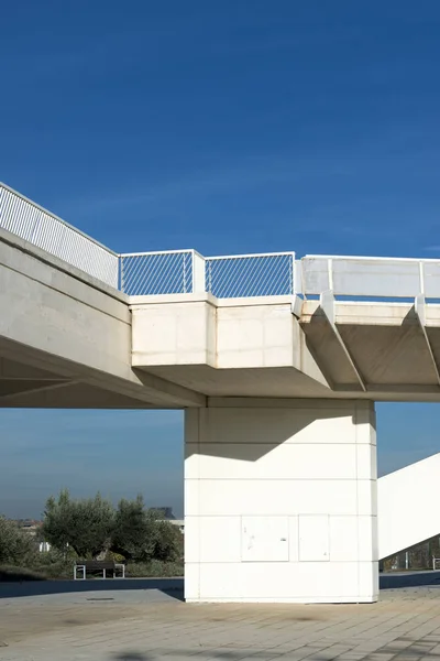 Moderne betonnen gebouw — Stockfoto