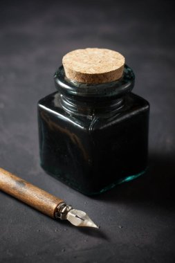 Retro kaligrafi kavramı