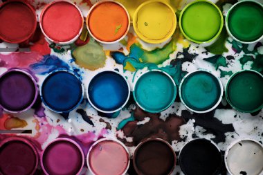 Suluboya araçları görünümü