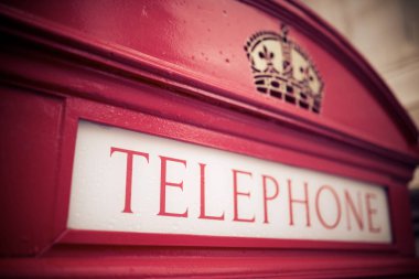 İngiliz telefon kulübesi