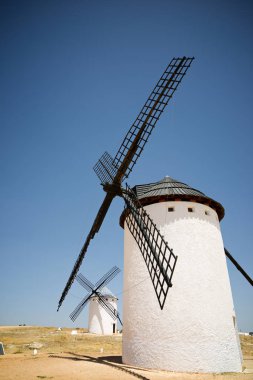 Don Kişot değirmenler.