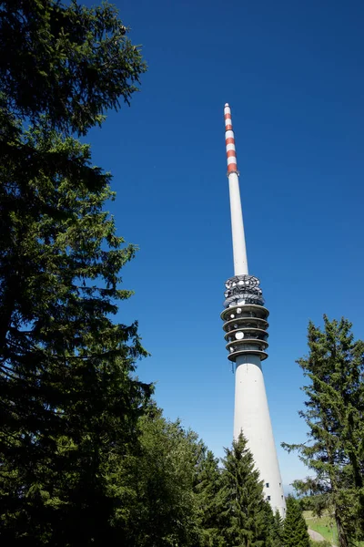 Telecommunications tower view — Stock Photo, Image