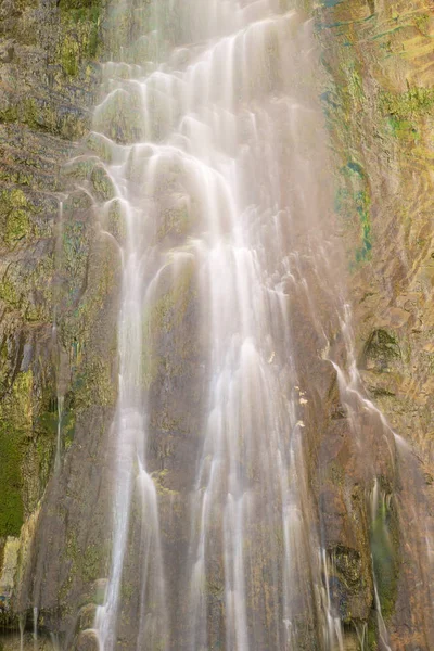 Cascata nei Pirenei — Foto Stock