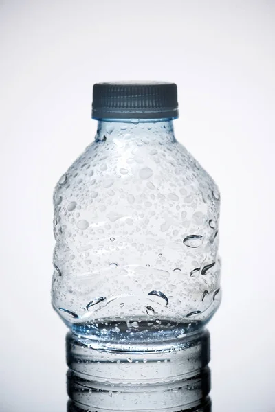 Vue bouteille d'eau — Photo