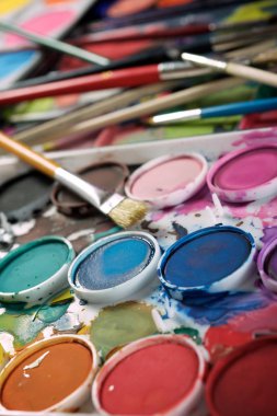 Suluboya araçları görünümü