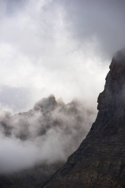 Pyrenees İspanya