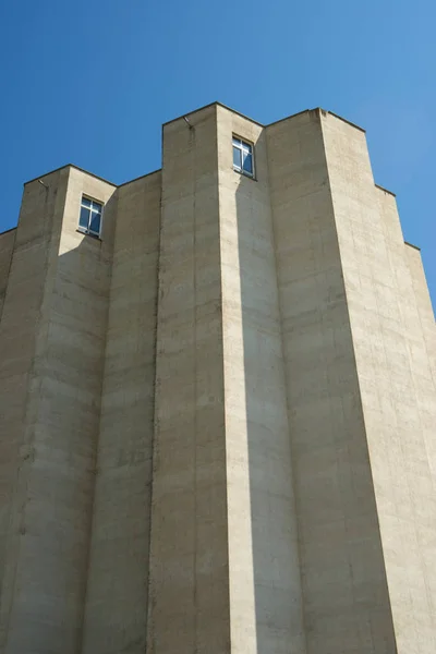 Blick auf landwirtschaftliche Gebäude — Stockfoto