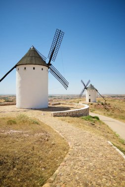 Don Kişot değirmenler.