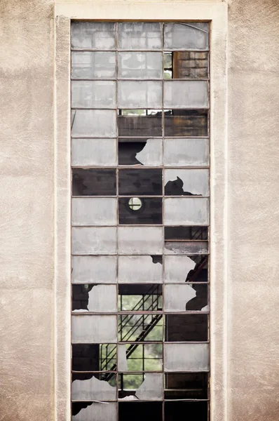 Broken window view — Stock Photo, Image