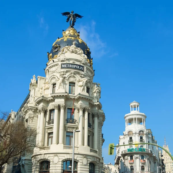 Metropolis Building in Madrid — Stock Photo, Image