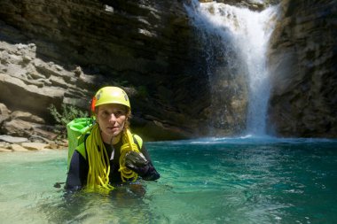 Pireneler 'de Yineleme.