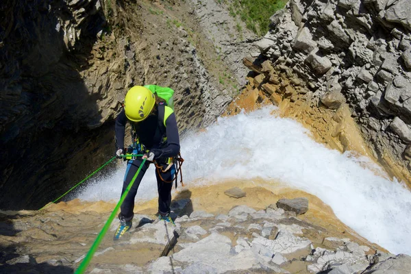 Canyoning in Pyrenees. — Stock Photo, Image