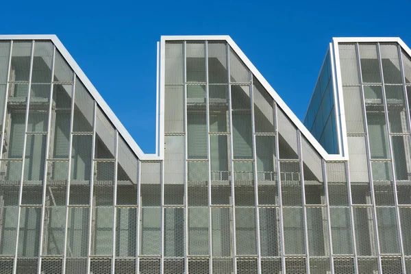 Vista moderna del edificio — Foto de Stock