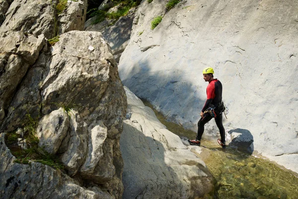 Canyoning in Pyrenees. — Stock Photo, Image