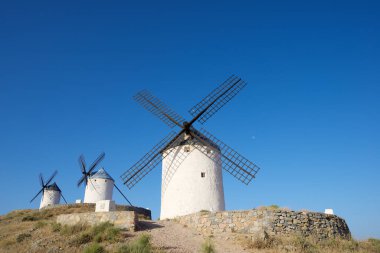 Consuegra 'daki yel değirmenleri, Toledo Eyaleti, Castilla La Mancha, İspanya.