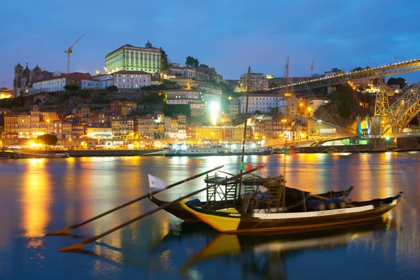 Porto Portekiz Haziran 2017 Limanda Palamarla Turist Tekneleri — Stok fotoğraf
