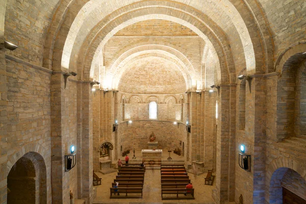 Siresa Spain 2018 Tourist Visiting Saint Peter Monastery — 스톡 사진