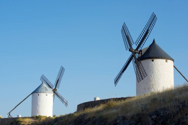 Consuegra 'daki yel değirmenleri, Toledo Eyaleti, Castilla La Mancha, İspanya.