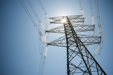 Zaragoza 'da elektrik hattı, İspanya' da Aragon..