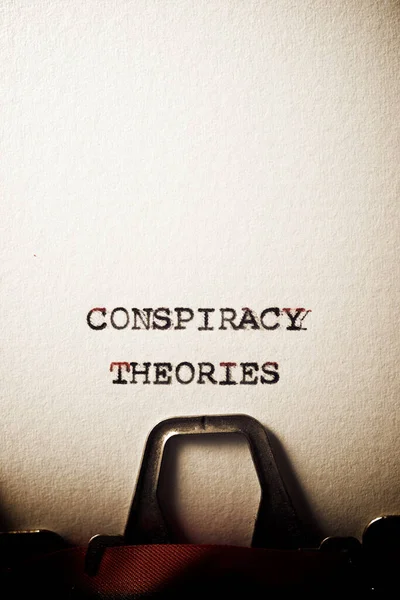 Teorias Conspiração Frase Escrita Com Uma Máquina Escrever — Fotografia de Stock