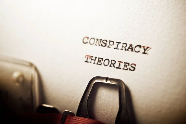 Teorias Conspiração Frase Escrita Com Uma Máquina Escrever — Fotografia de Stock