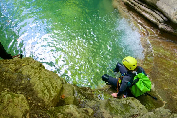 Canyoneering Furco Canyon Pirenejach Wieś Broto Prowincja Huesca Hiszpanii — Zdjęcie stockowe