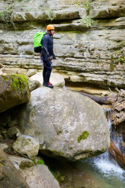 İspanya 'nın Huesca ilindeki Pirenes, Broto köyündeki Furco Kanyonu' nda..
