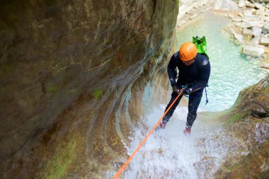 İspanya 'nın Huesca ilindeki Pirenes, Broto köyündeki Furco Kanyonu' nda..