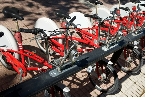 Noleggio Biciclette Parcheggiato Saragozza Città Spagna — Foto Stock