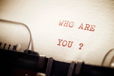 Daktiloyla yazılmış soru da ne?.