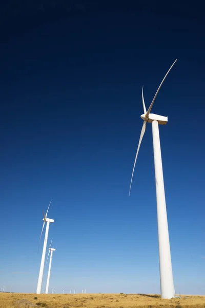 Turbiny Wiatrowe Produkcji Energii Elektrycznej Prowincja Teruel Aragon Hiszpanii — Zdjęcie stockowe